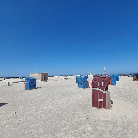 بيت للعطل Strandraubernest Mit Eingezaeunten Garten *