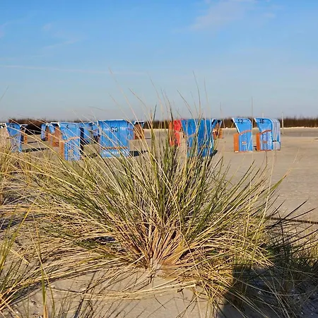 Strandraubernest Mit Eingezaeunten Garten Holiday home